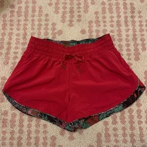 choose a side lulu shorts!